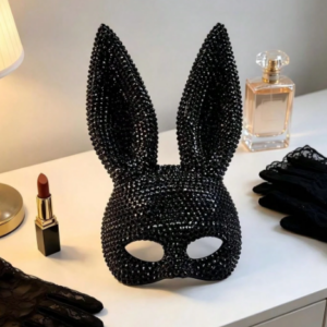 Máscara de conejo con diamantes
