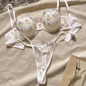 Conjunto rous-lila